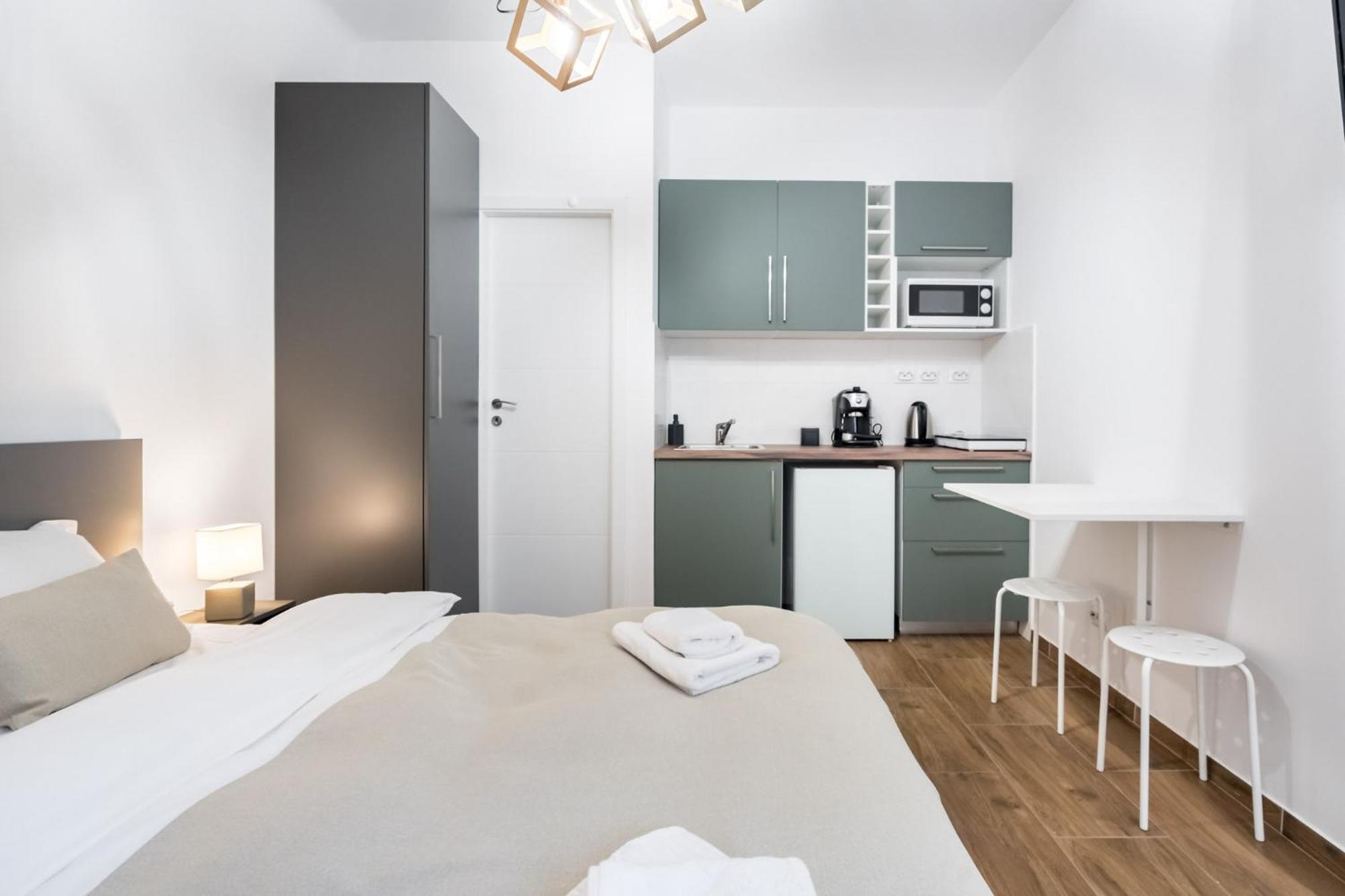 Urban Walls Apartments 5B 부쿠레슈티 외부 사진
