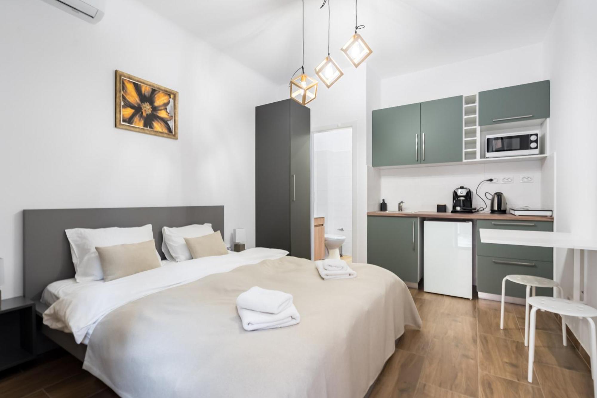 Urban Walls Apartments 5B 부쿠레슈티 외부 사진