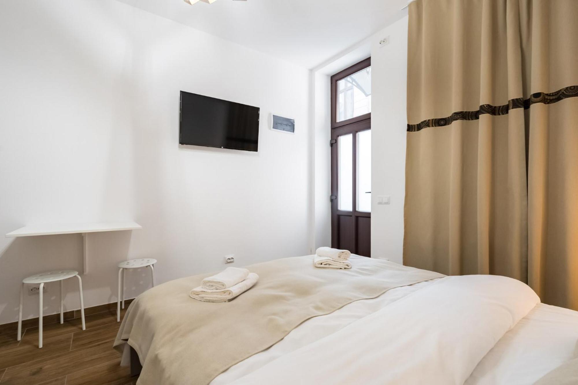 Urban Walls Apartments 5B 부쿠레슈티 외부 사진